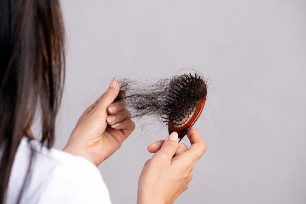 Mengatasi Rambut Rontok? Coba Beberapa Tips Berikut Ini