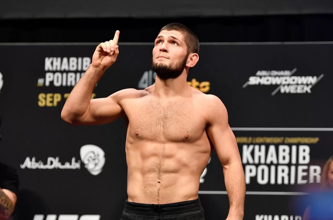 Petarung Khabib Keras Di Octagon Tapi Masih Mau Taat Beribadah