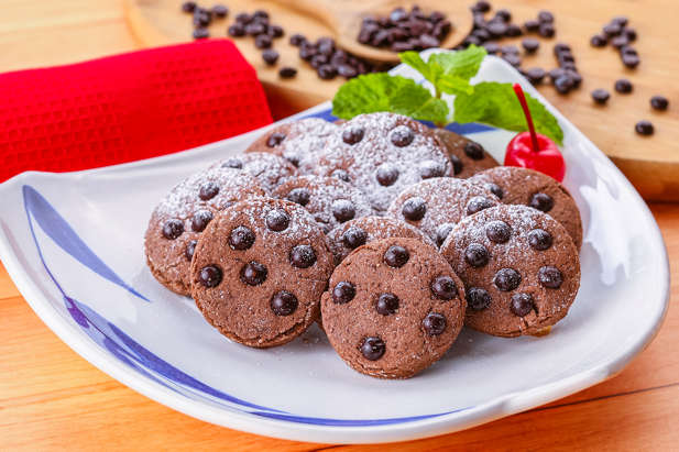 Kue Chocolate Chips Renyah Dan Manis Cocok Untuk Cemilan