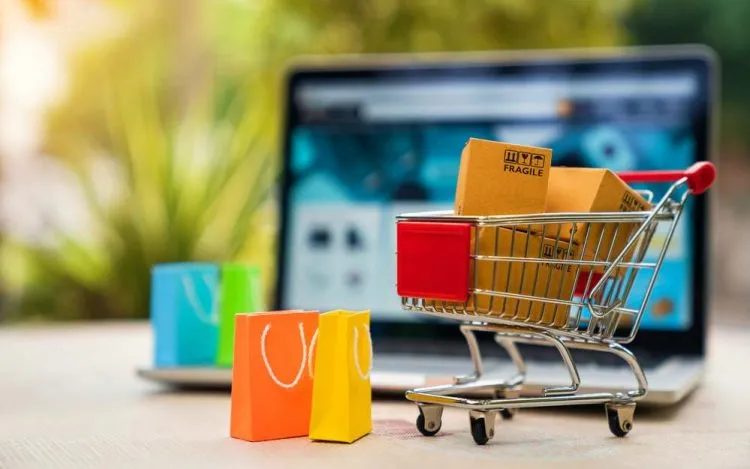 Online Shopping Menjadi Pilihan Terbaik Di Masa Kini