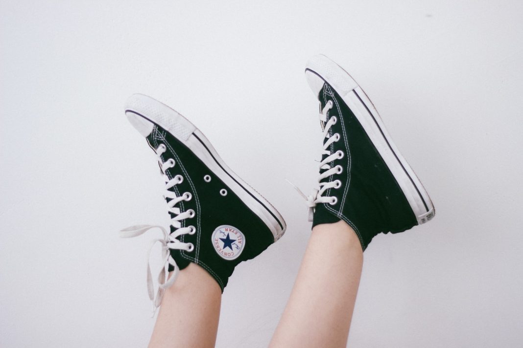 Sepatu Converse Yang Tak Lekang Oleh Waktu