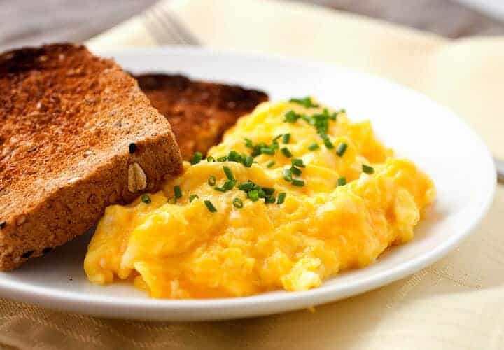 Variasi Menu Sarapan Dengan Scramble Egg Yang Praktis