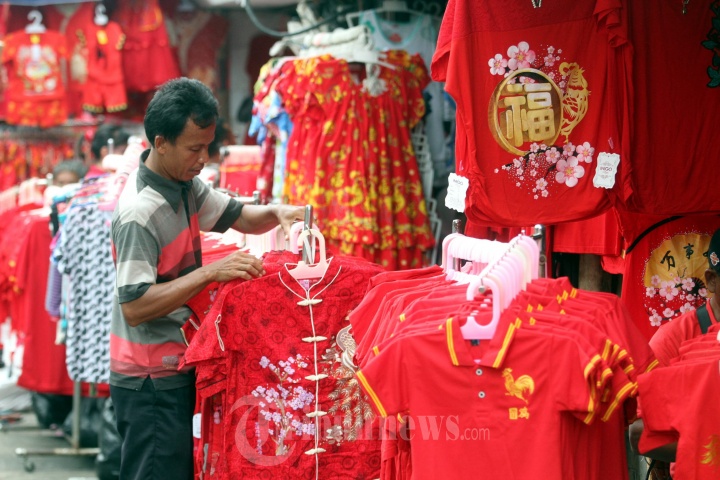 Motif Busana Imlek Laki-Laki Dan Perempuan Memiliki Perbedaan