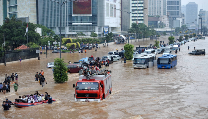 Solusi Jangka Panjang Untuk Mengatasi Banjir Berulang