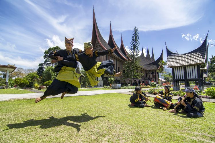 Lageran Svarnadvipa Di Gelar Di Tanah Datar Pada Juni 2024