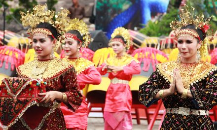 Tarian Sekapur Sirih Simbol Keramahtamahan Masyarakat Melayu