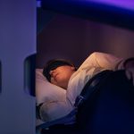 Pesawat Dengan Ranjang Susun Kelas Ekonomi, Bisa Tidur