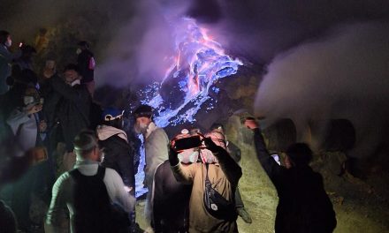 Fenomena Blue Fire Di Kawah Ijen, Menarik Untuk Di Bahas!
