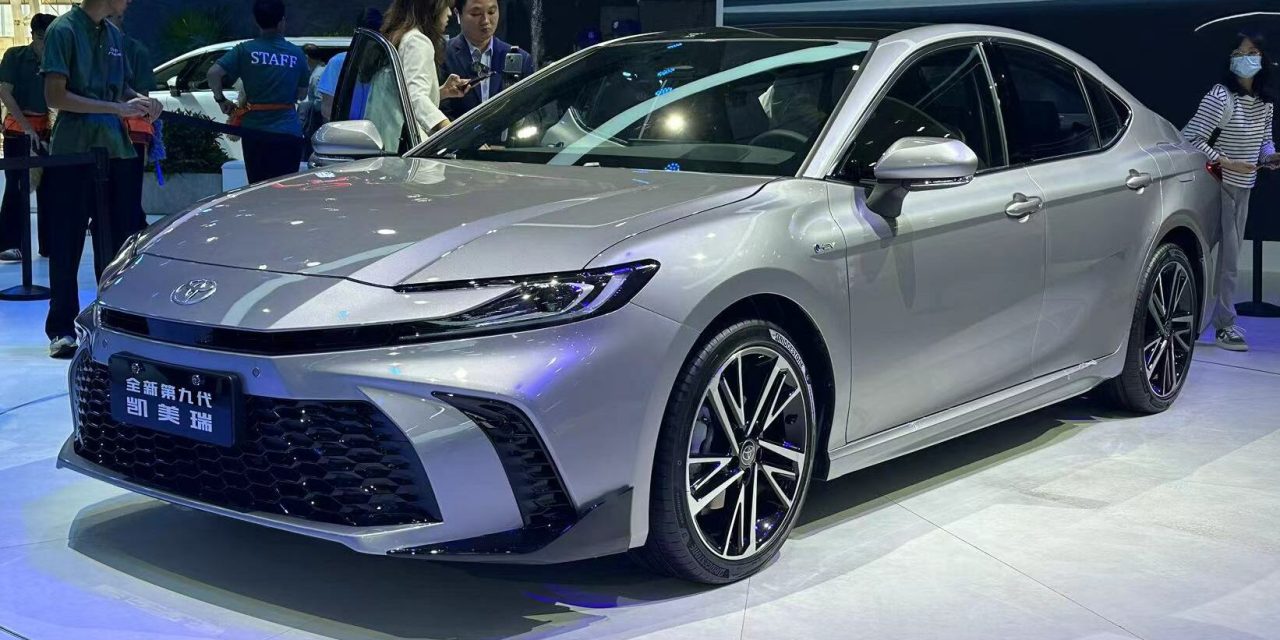 Toyota Camry Punya Desain Elegan Dan Sporty