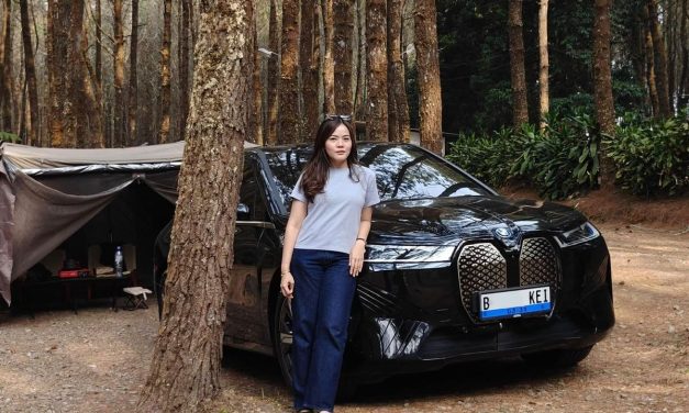 Curhat Pengguna BMW iX, Nyaman Sih tetapi Ada Kekurangan